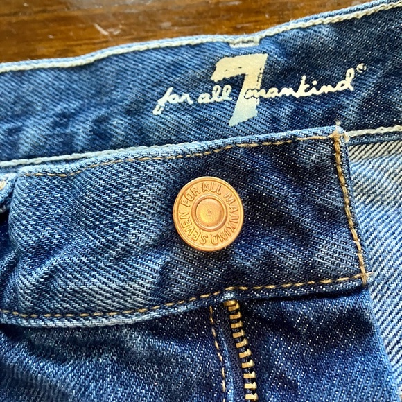 7 For All Mankind Distressed Tattered Shorts, Size 25 - Picture 4 of 13